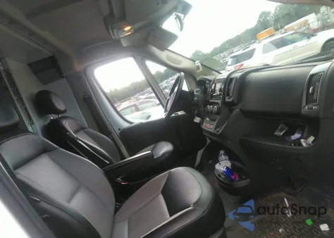 2021 Ram Promaster 2500 High Roof 136 Wb z USA, uszkodzony, nr VIN 3C6LRVCG4ME570659